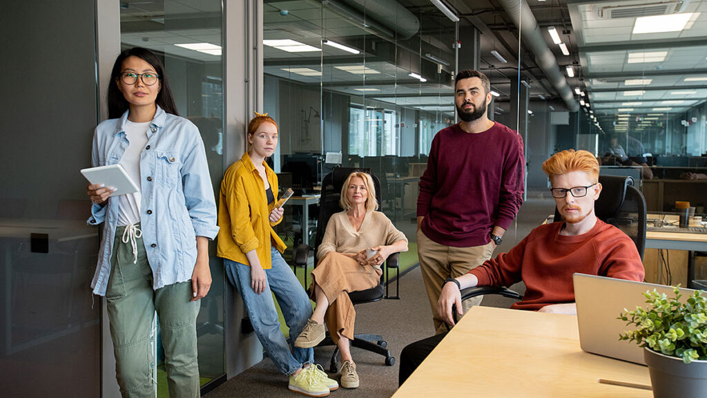 Studenci na rynku pracy korzysci i wyzwania dla pracodawcow kat