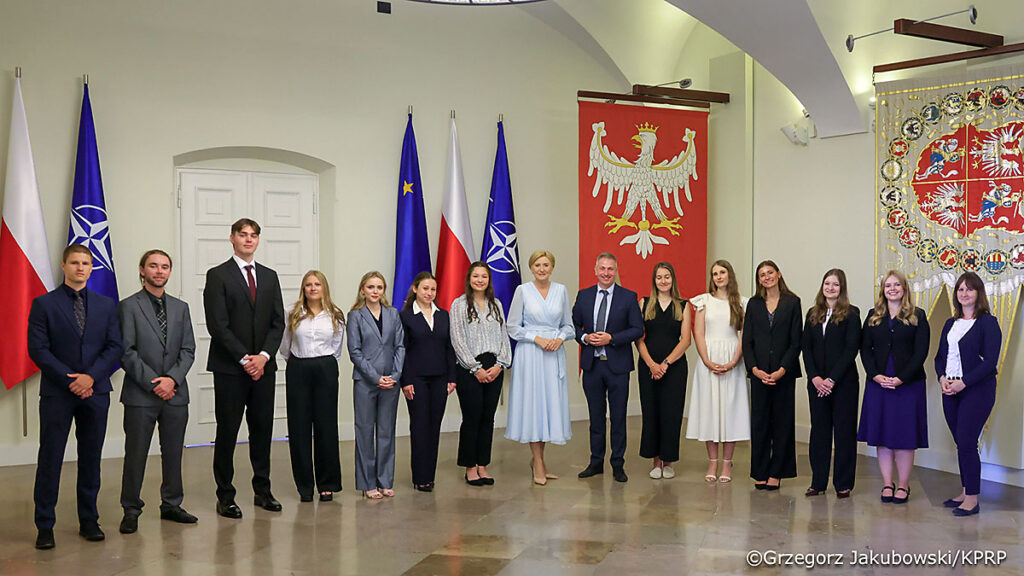 Studenci z usa spotkali sie z pierwsza dama w warszawie kat