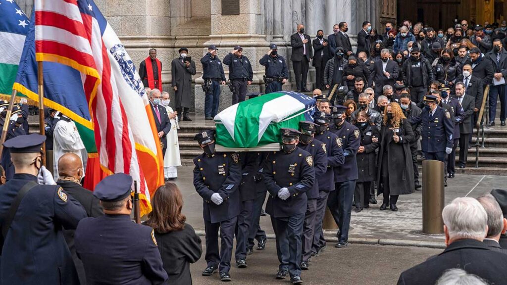 Students at queens catholic school to host fundraiser for families of fallen officers rivera and mora kat