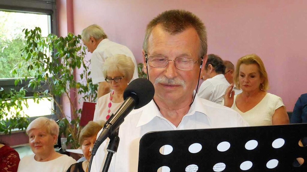 Suchedniowskie wydarzenie kulturalne wieczor poezji wojciecha domagaly kat