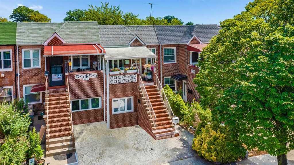 Super okazja nieruchomosc na sprzedaz na middle village ny kat