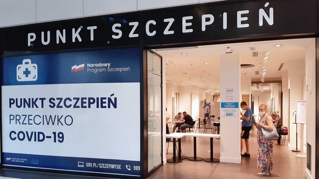 Szczepionka zmniejsza ryzyko smierci wywolanej przez covid 19 kat