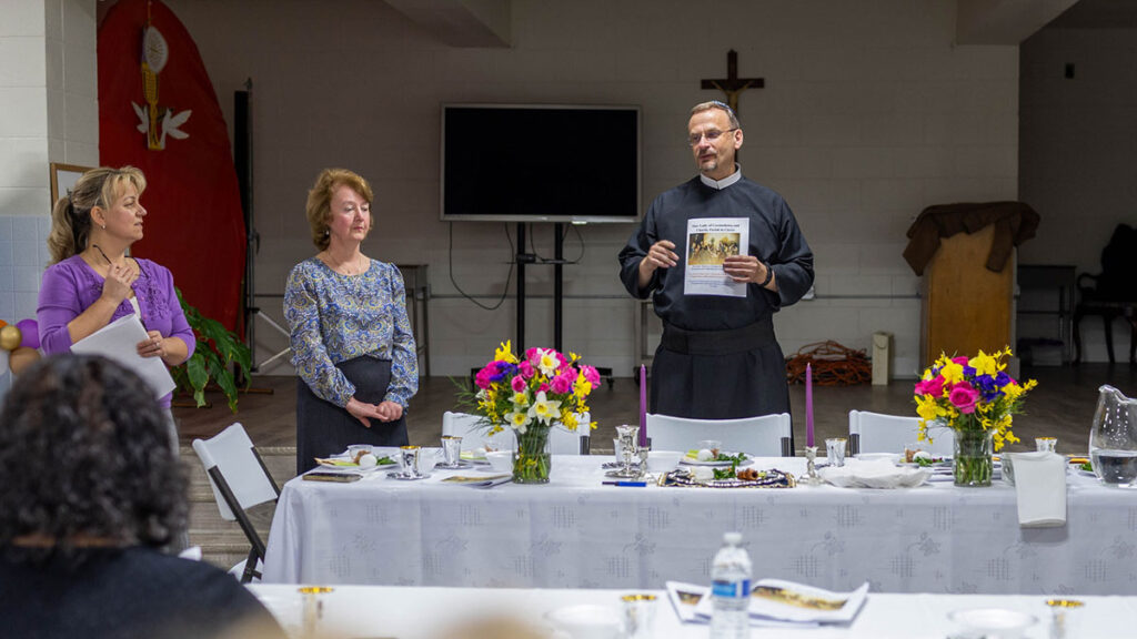 Tradycja wieczerzy paschalnej ostatniej wieczerzy u redemptorystow w chicago kat