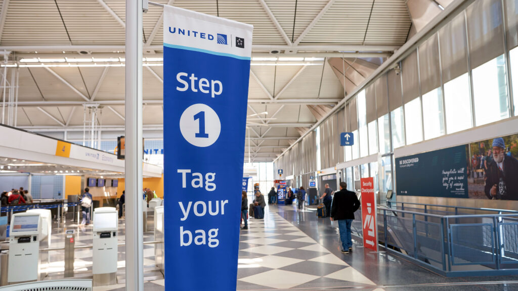 Trzy miesiace mieszkal na lotnisku chicago ohare bal sie wirusa i nie wrocil do domu kat