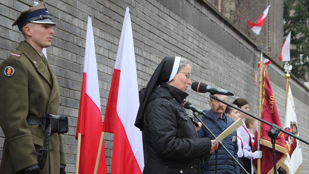 Tysiac lat misji siostry zakonne w sluzbie polskiej tozsamosci kat
