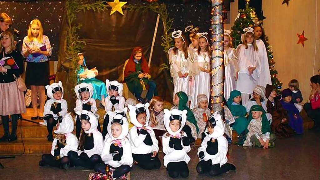 Uczniowie polskiej szkoly im o augustyna kordeckiego na manhattanie zapraszaja na jaselka kat