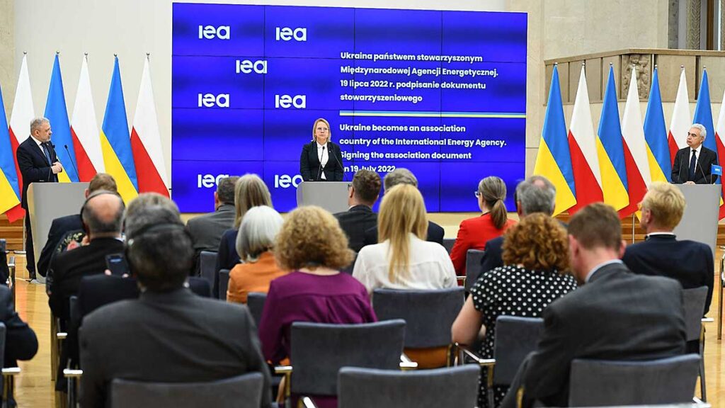 Ukraina czlonkiem miedzynarodowej agencji energetycznej kat