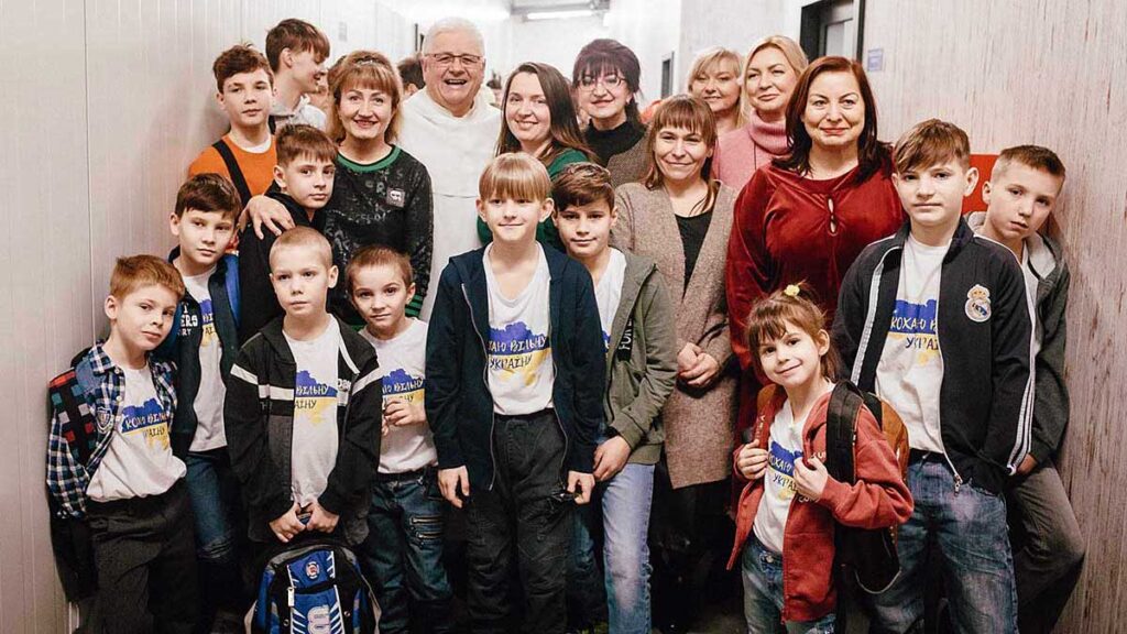 Ukrainskie dzieci uchodzcy maja wlasna szkole pod czestochowa kat