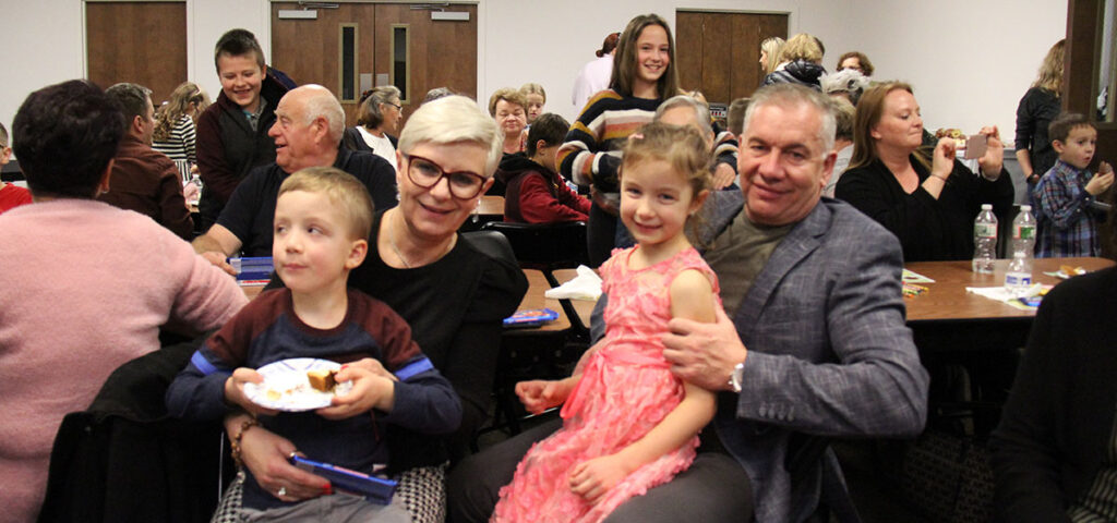 Uroczystosc dnia babci i dziadka w polskiej szkole w lakewood nj kat 20