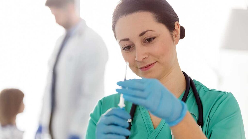 W polsce maleje liczba absolwentow i osob rozpoczynajacych studia kat