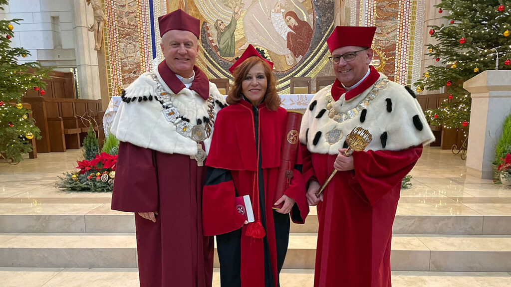 Watykanska korespondentka otrzymala doktorat honoris causa uniwersytetu papieskiego jana pawla ii w krakowie kat