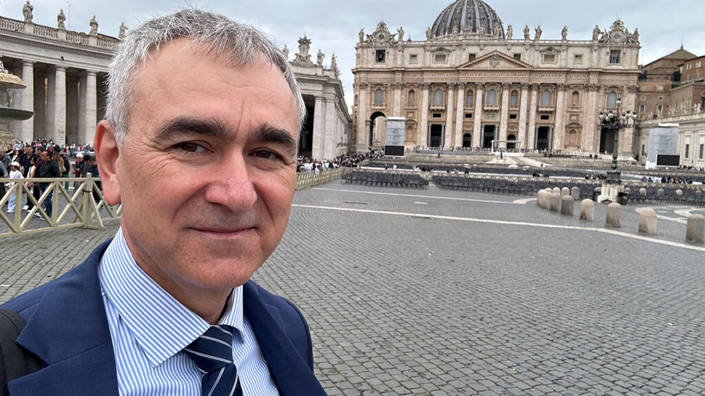 Wojciech rogacin rozpoczyna prace w watykanskiej dykasterii ds komunikacji kat