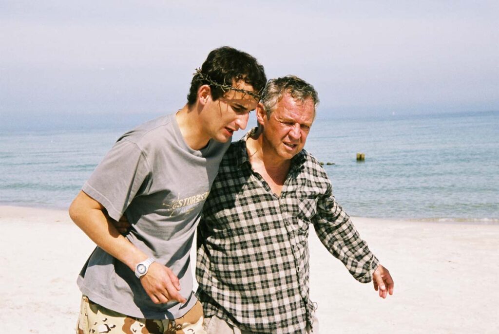 Wszyscy jestesmy chrystusami marek kondrat andrzej chyr i michal koterski w rolach glownych w itvn w chicago i nowym jorku kat 18