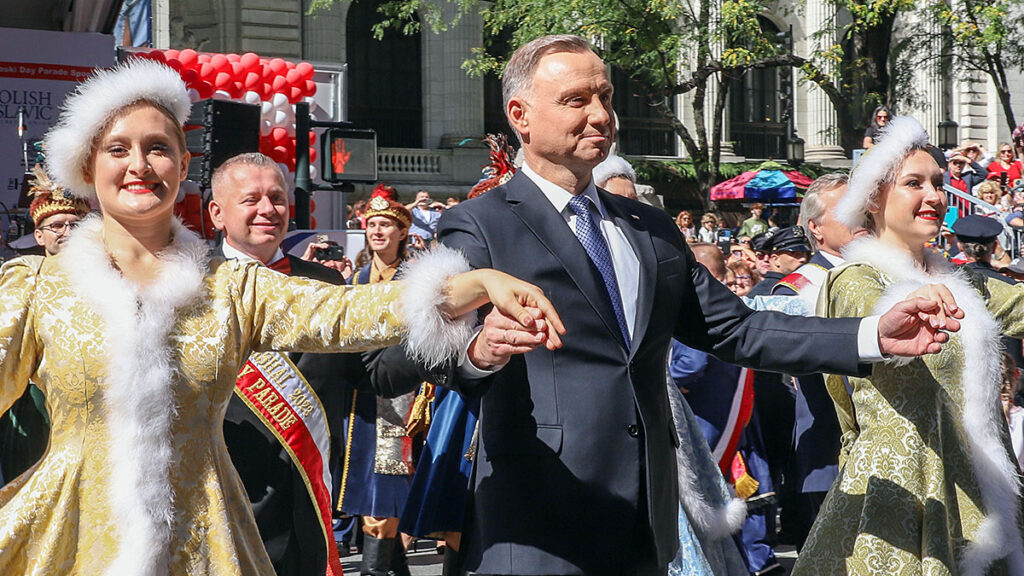 Wyjatkowa 86 parada pulaskiego w nowym jorku zdjecia czesc 1 5 kat