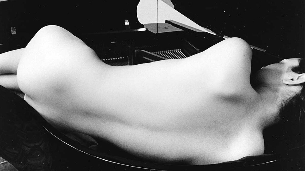 Wystawa fotografii artura skowrona womans touch dotyk kobiety greenpoint kat