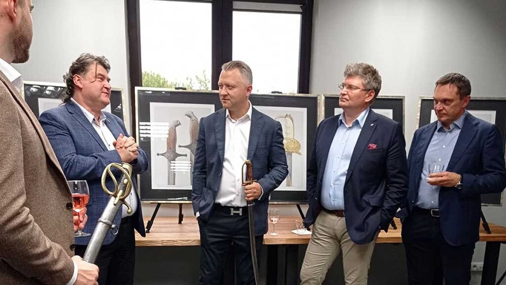 Wystawa janusza jaroslawskiego orez bohaterow niepodleglej kat