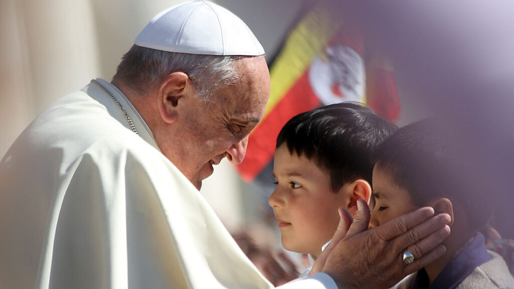 Z pieniedzy na wydatki wojskowe stworzmy swiatowy fundusz wyeliminowania glodu papiez franciszek do uczestnikow cop28 kat