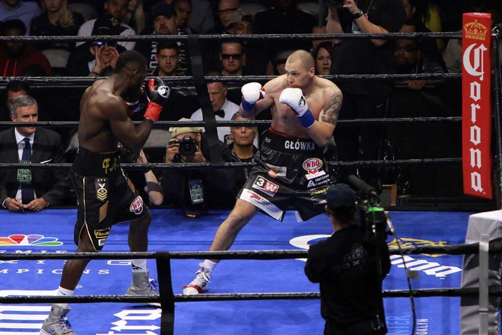Zdjecia glowacki pokonuje cunnighama na brooklynie w ny kat 15