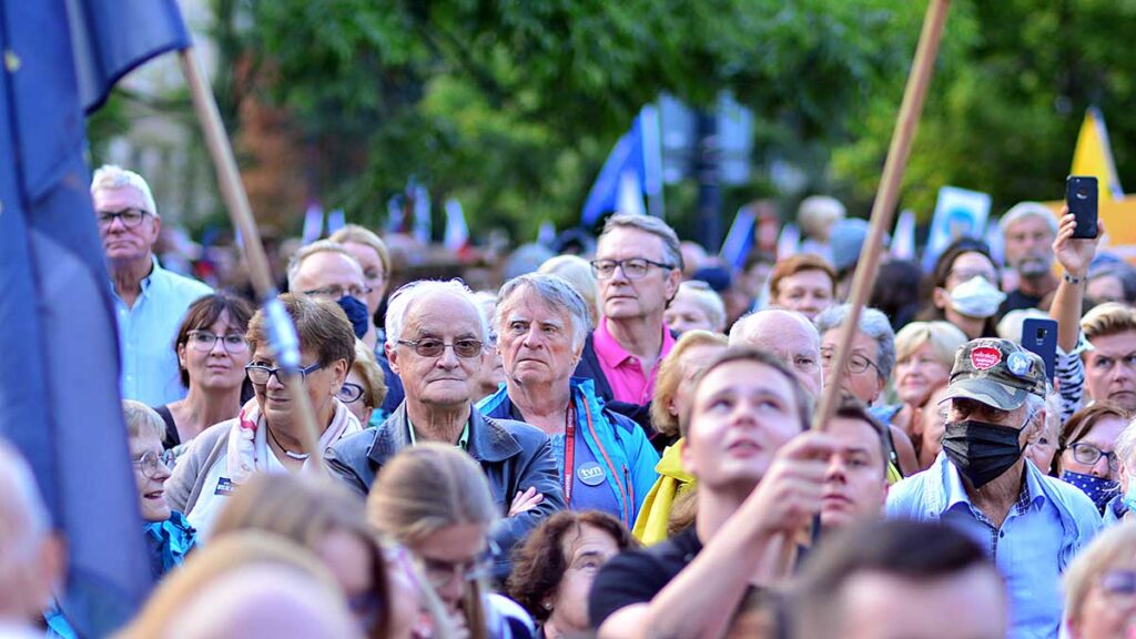 Zla polityka nie uderza w politykow uderza w przecietnego obywatela w polsce kat