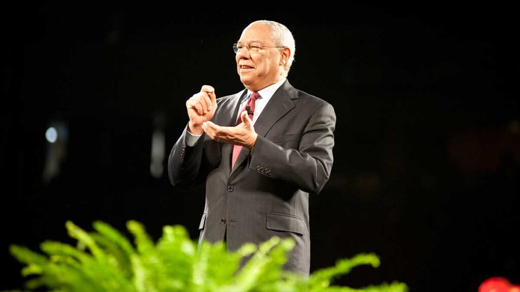Zmarl colin powell kat