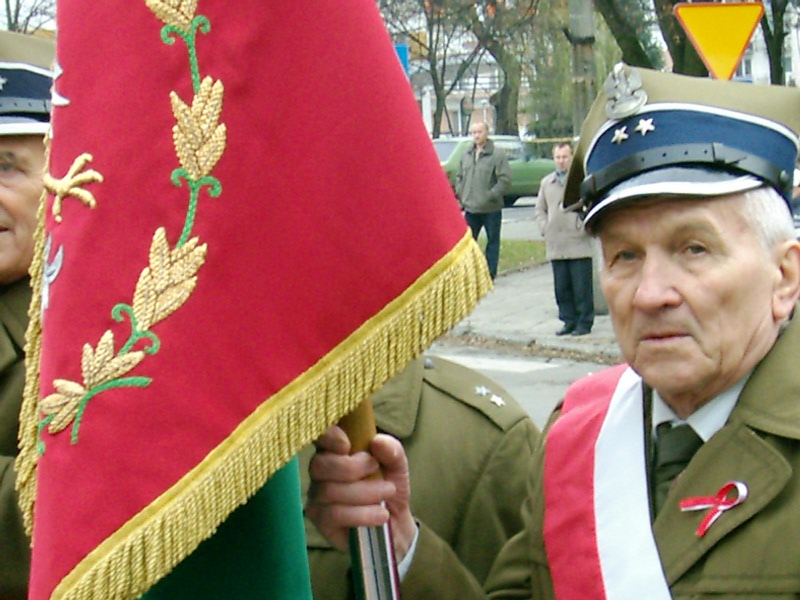 Znak polskosci bo mamy dzisiaj swieto kat 13