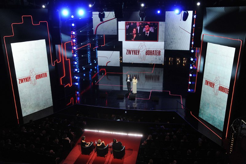 Zwykly bohater kat 18