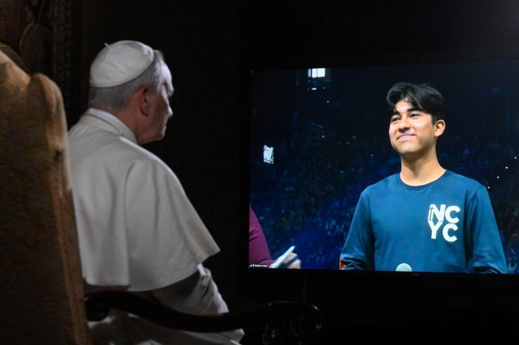 2025.11.21 Incontro Digitale di Papa Leone XIV con i Giovani americani (4)