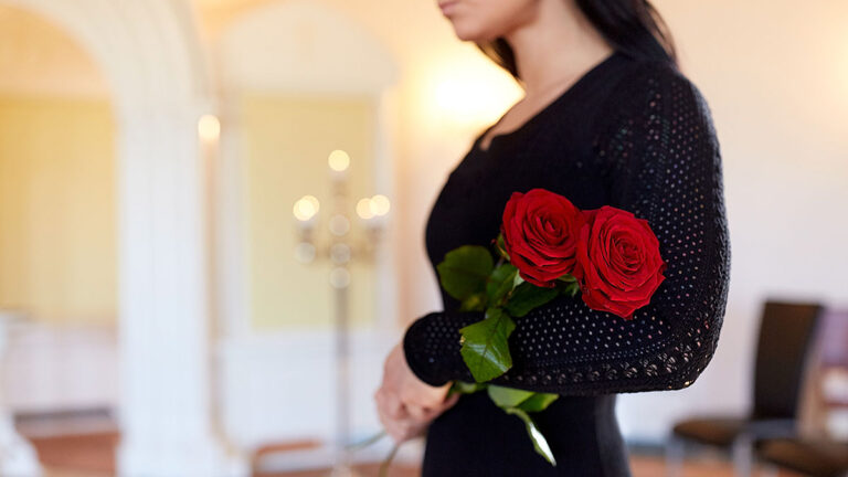 Domy pogrzebowe w nowym jorku morton funeral home i park funeral chapels na ridgewood i w garden city park kat