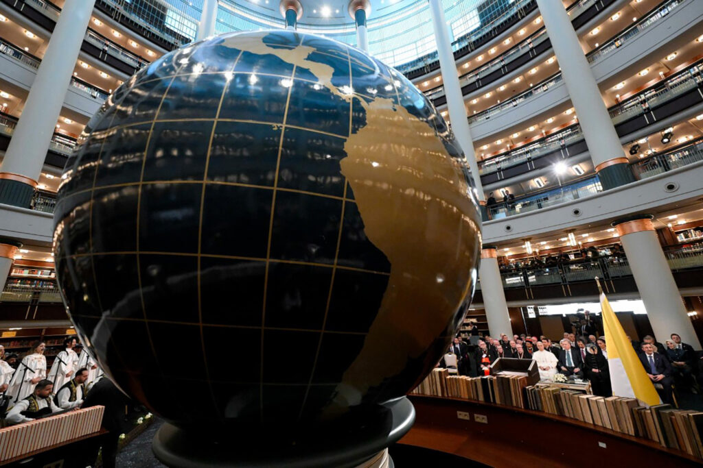 Globe body