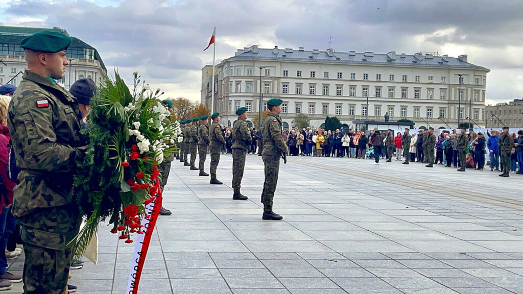 Grob nieznanego zolnierza w warszawie ma 100 lat kat