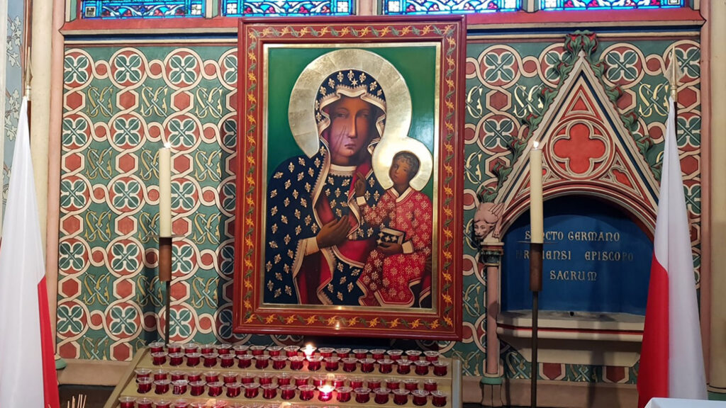 Ikona jasnogorska powraca do katedry notre dame w paryzu 8 listopada kat