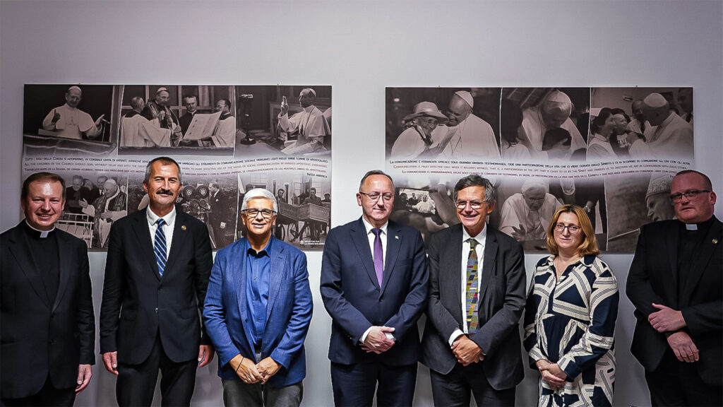Karol polejowski w watykanie ipn przybliza historie polski swiatu kat
