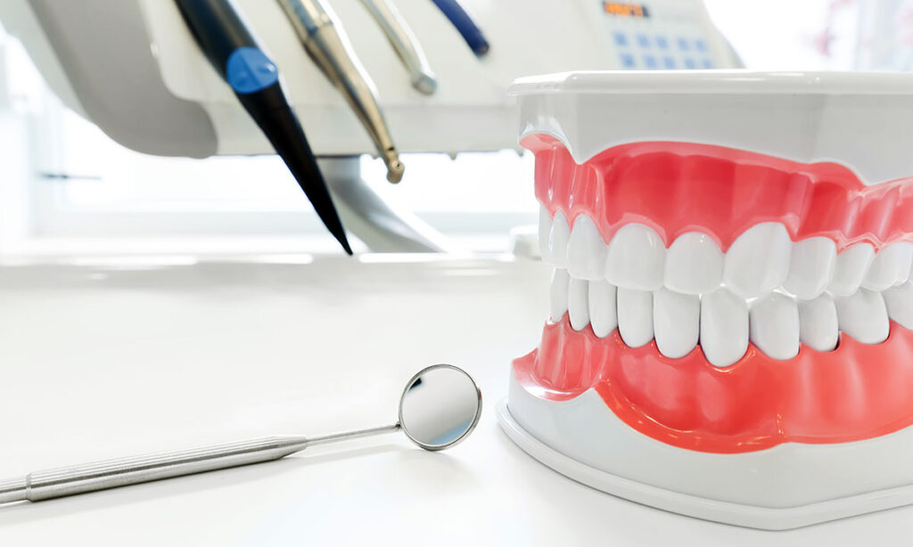 Protezy naprawy protez w new jersey wykonuje polskie laboratorium husar dental lab kat