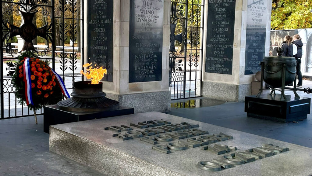 The tomb of the unknown soldier in warsaw turns 100 kat