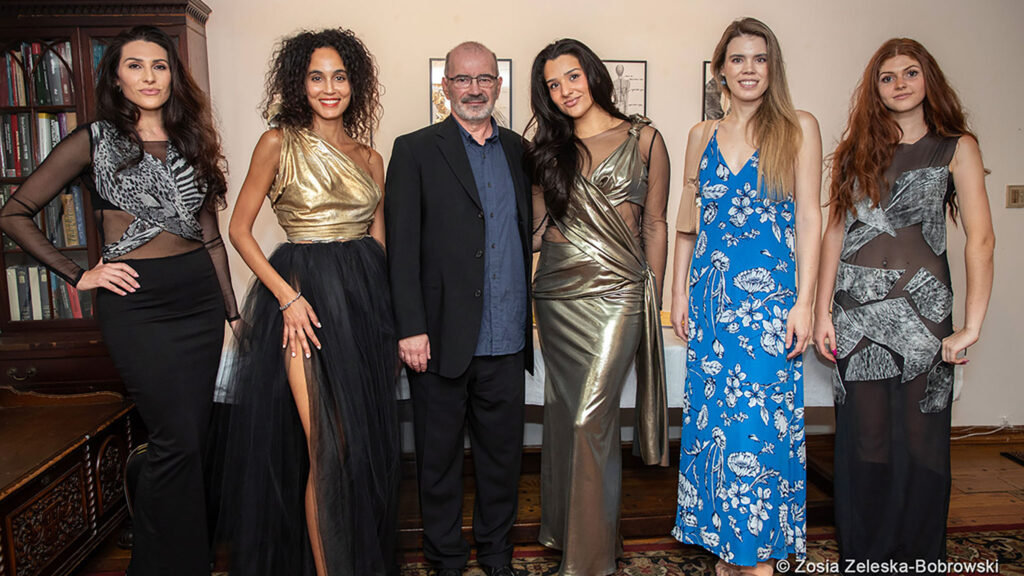 Wystawa art in fashion w piasa kat