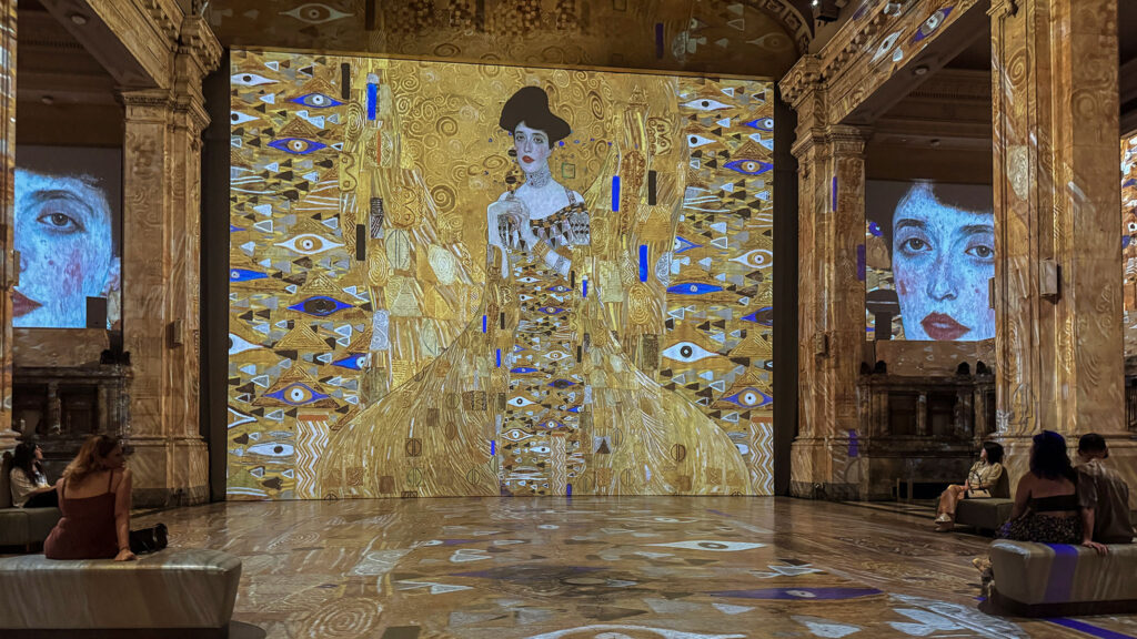 Wystawa gustava klimta na manhattanie hipnotyzujace przezycie gustav klimt the immersive experience kat