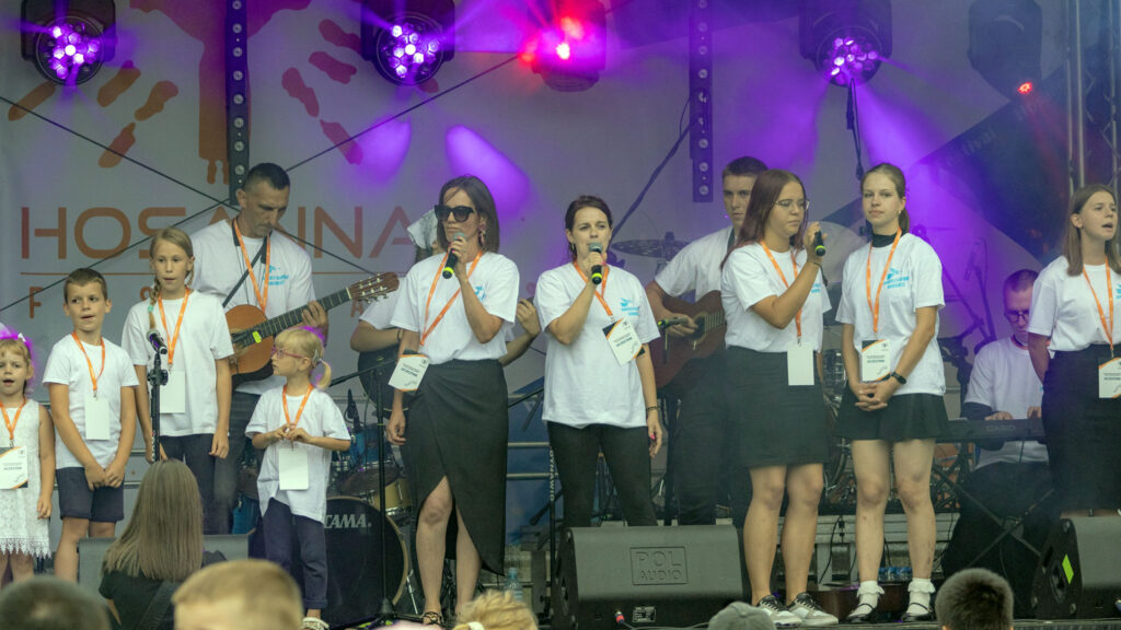 Xxxii hosanna festival modlitwa muzyka i spotkanie pod otwartym niebem kat