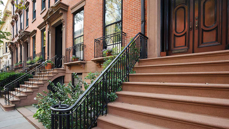 Lawyer building head