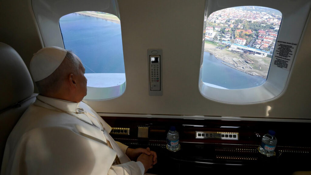 Pope plane
