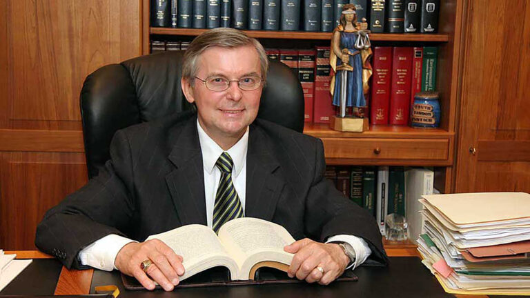 Andrej kaminski head