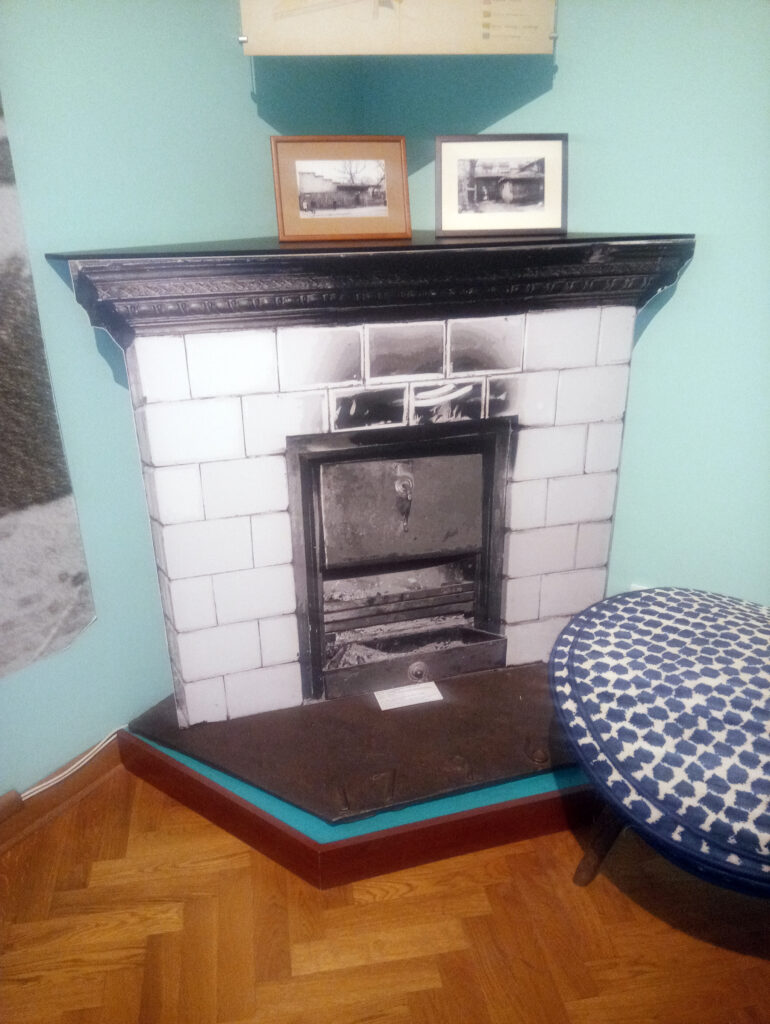 Ewa fireplace b