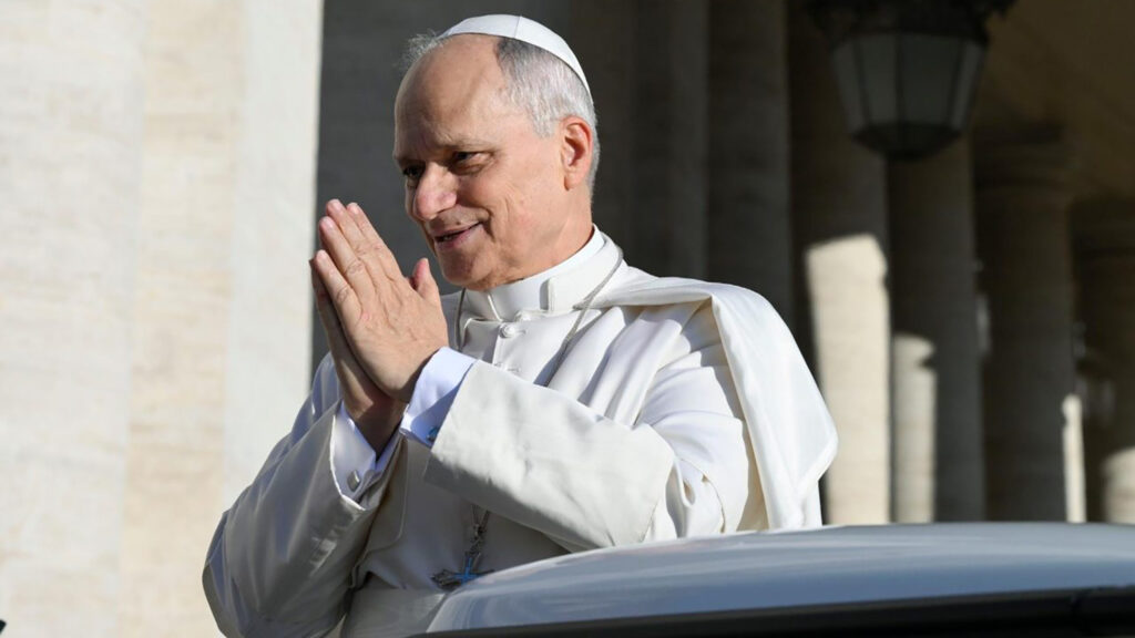 Pope pray swiss