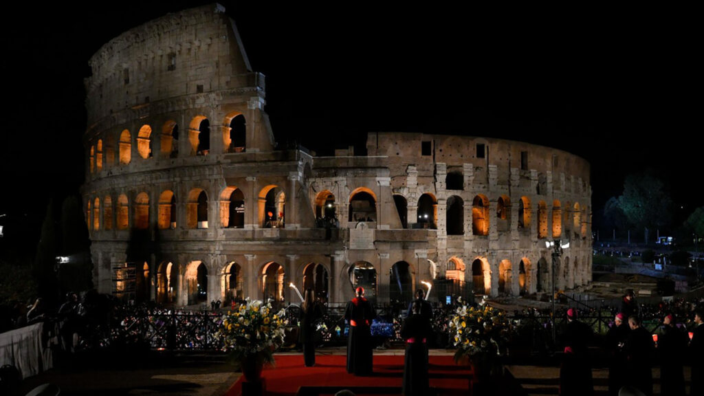 Coliseum vatican head