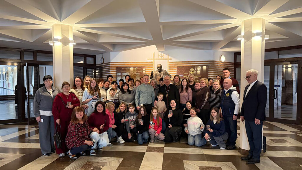 Ukr war widows children body