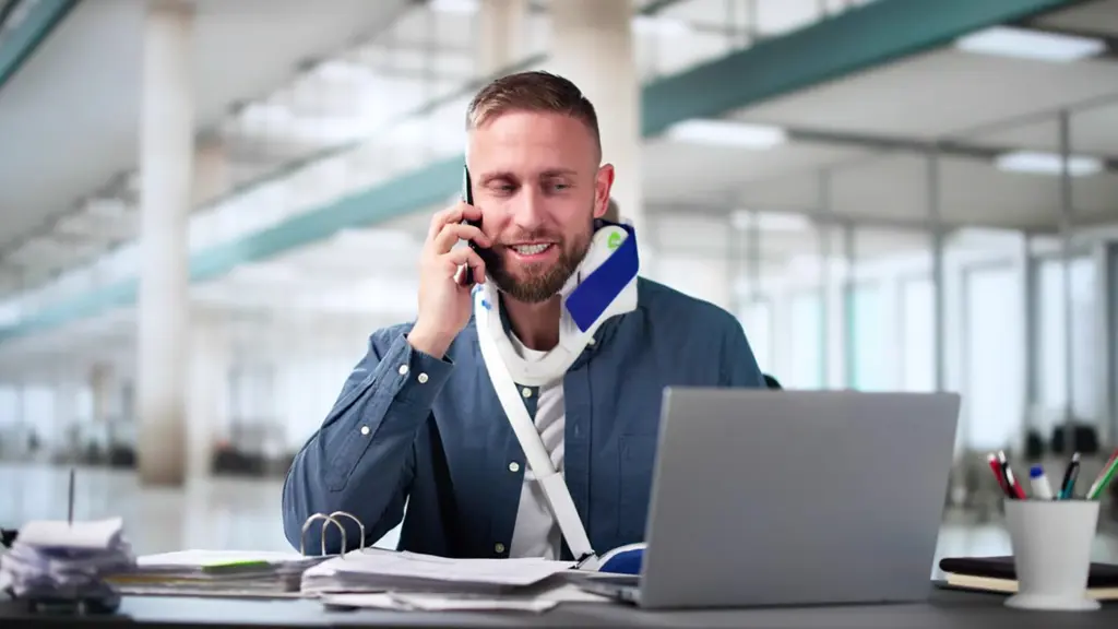 Worker with a broken arm pursuing a workers' comp claim