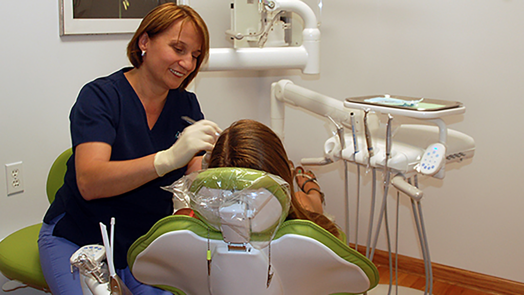 Dentysta rodzinny na greenpoincie bozena piekarz lesiczka akceptuje wiekszosc ubezpieczen