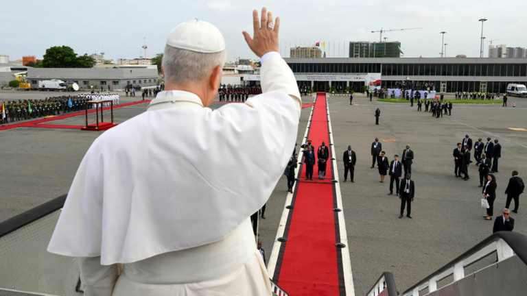 Pope angola head