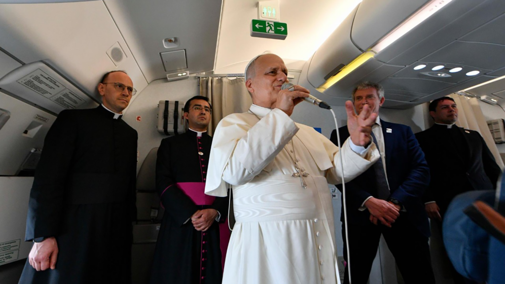 Pope flight africa not trump body