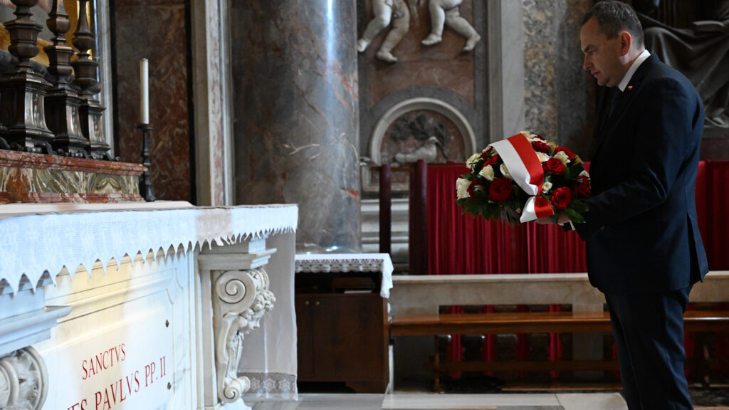 Vatican tribute jan paul