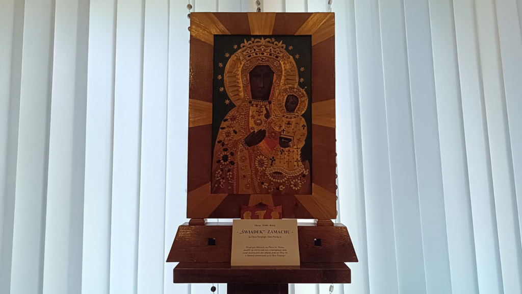 Lady of Czestochowa body Paul